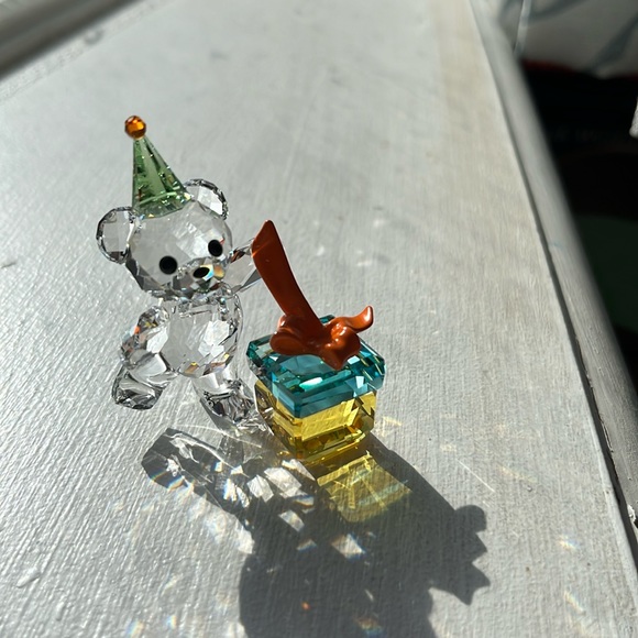 Swarovski crystal birthday bear figure - Picture 1 of 10